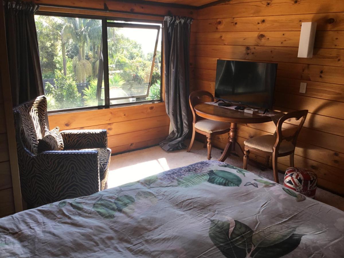 Norfolk Gardens Bed And Breakfast Te Kopuru 外观 照片